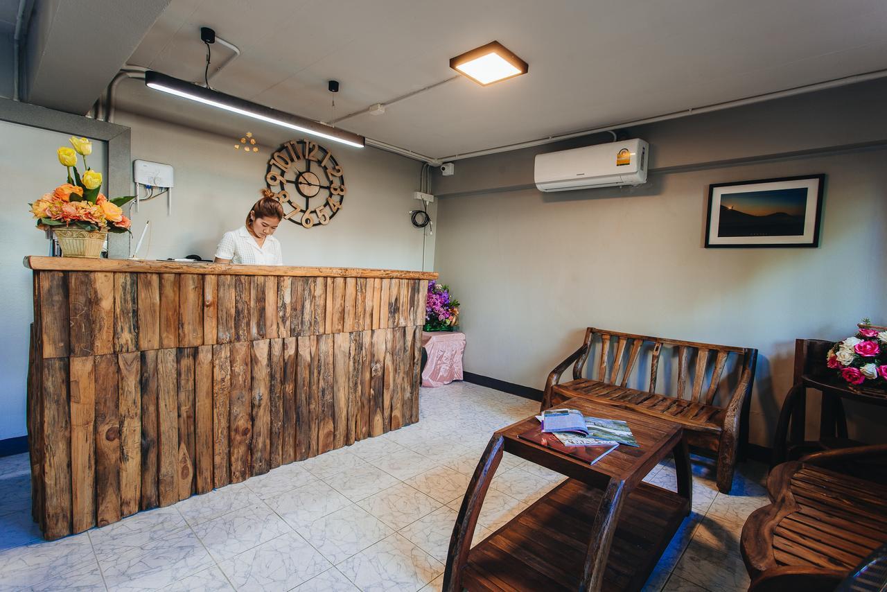 Soft Dormtel Night Bazaar Hostel Чиангмай Екстериор снимка